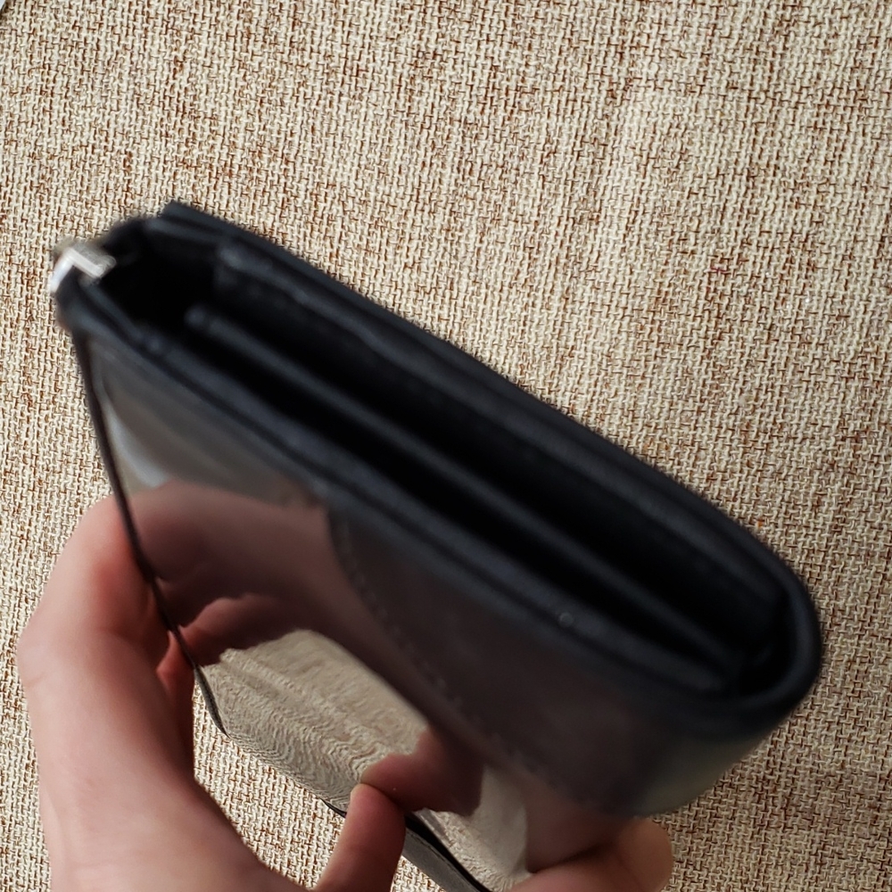 Marc Jacobs Wallet - Picture 3 of 10